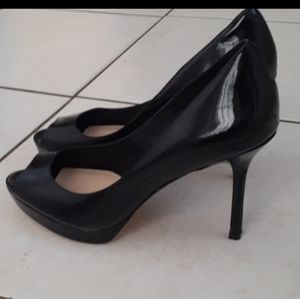 Vince Camuto black patent leather pumps size 9M